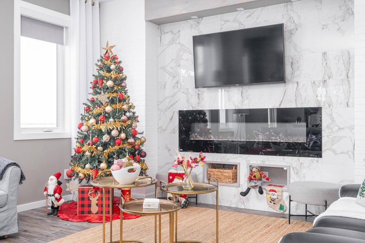 Astounding View of the Cinematic Sunset gallery image 2