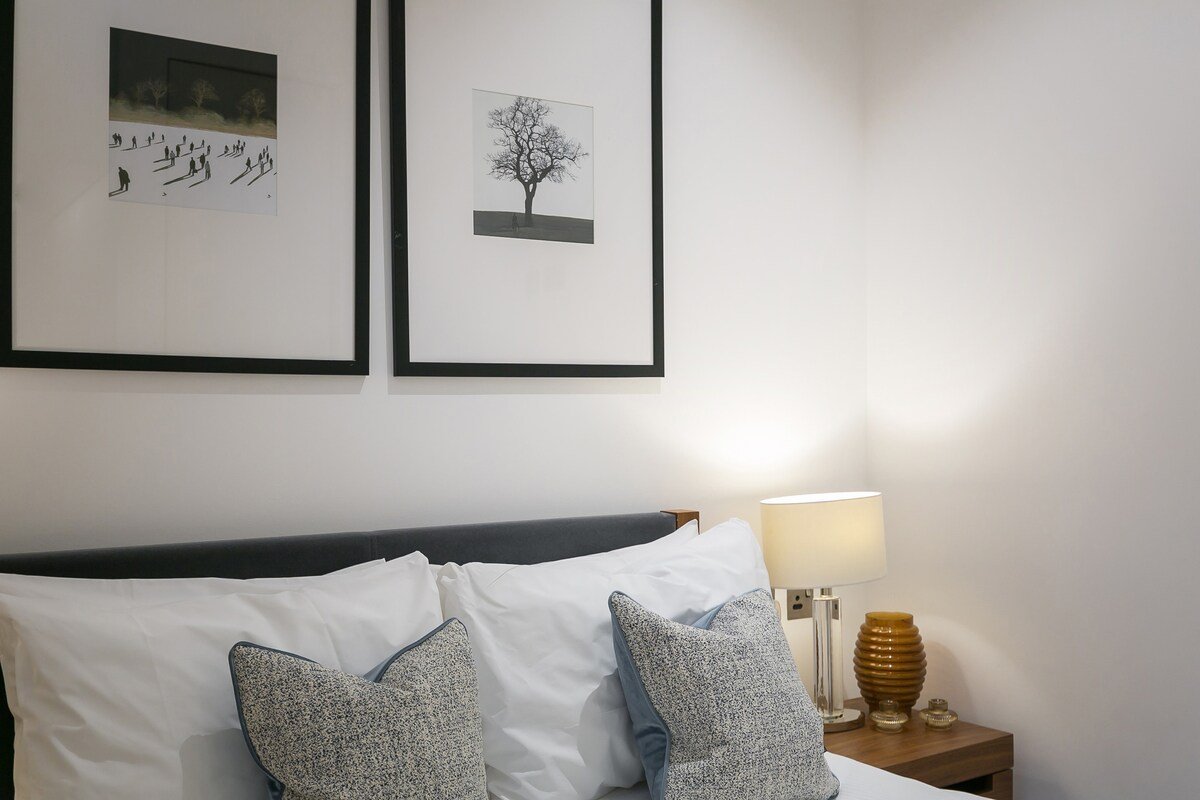 Cozy stay w/ private entrance & dining gallery image 2