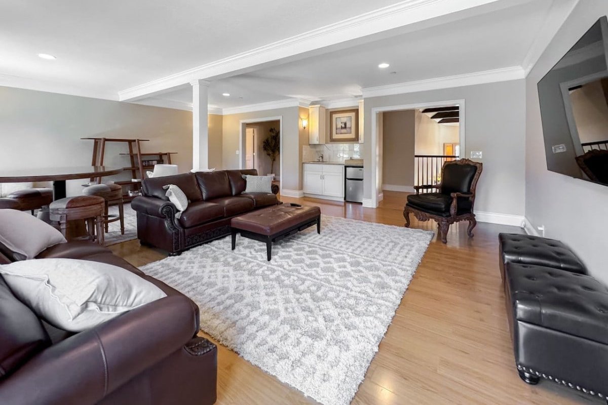 Gilroy Family Farm Getaway ｜ Large Group | 6B 9B gallery image 5