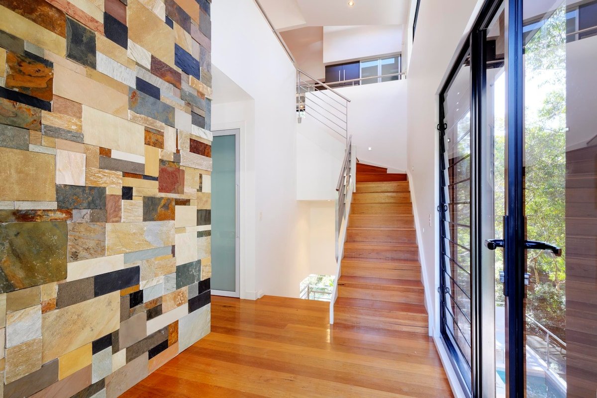 Eagles Nest gallery image 3