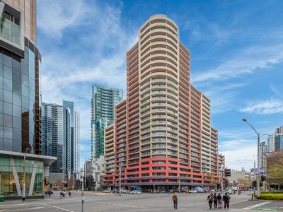 Exclusive Stays – SouthbankTower