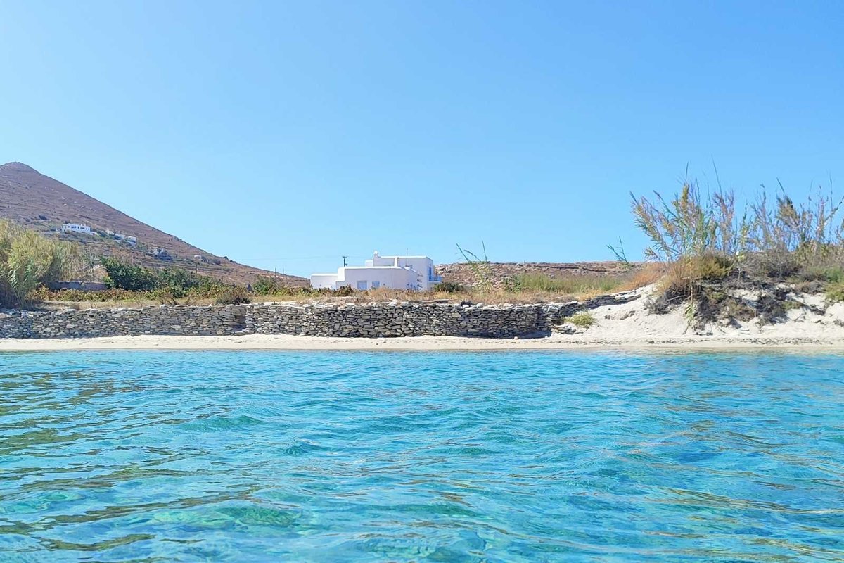 Katikia Malatesta-Beachfront-Relaxing-Traditional