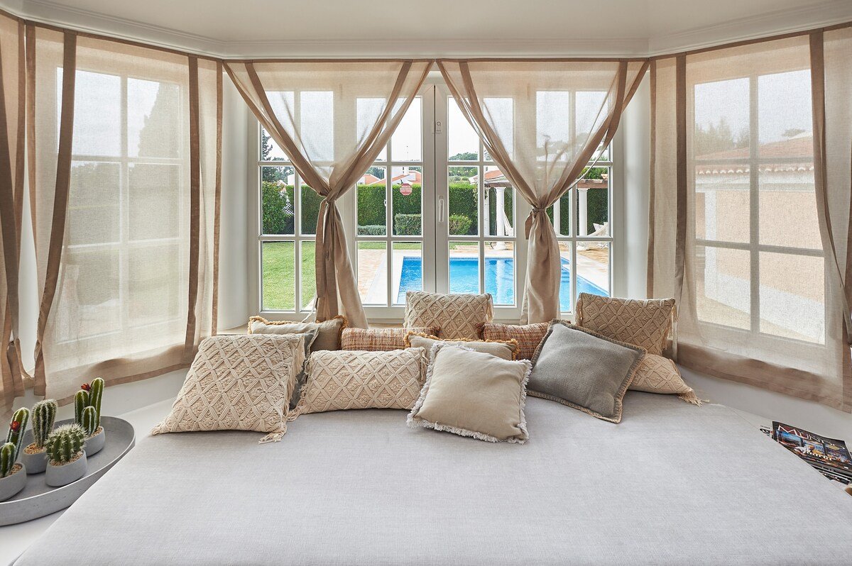 Noble Villa: Six Suites, Pool, Co-working Space gallery image 5