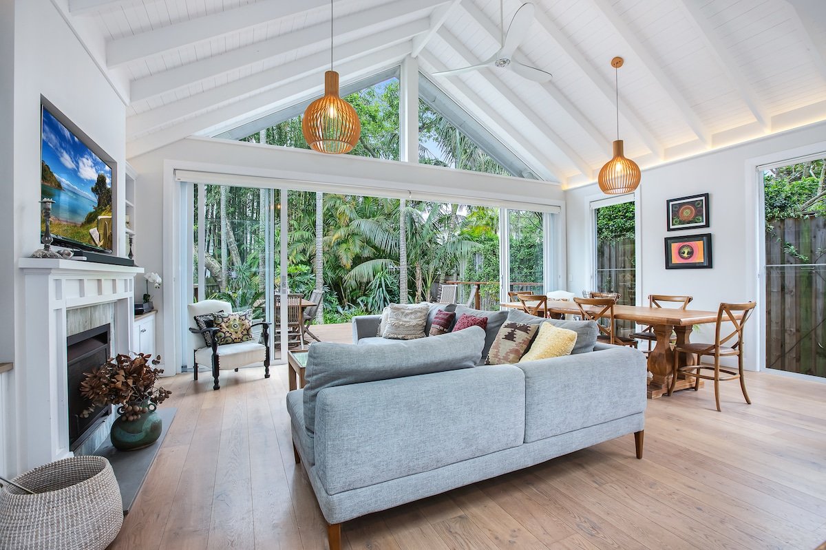 Manly Beach Resort with Parking | 5 min to Beach gallery image 2