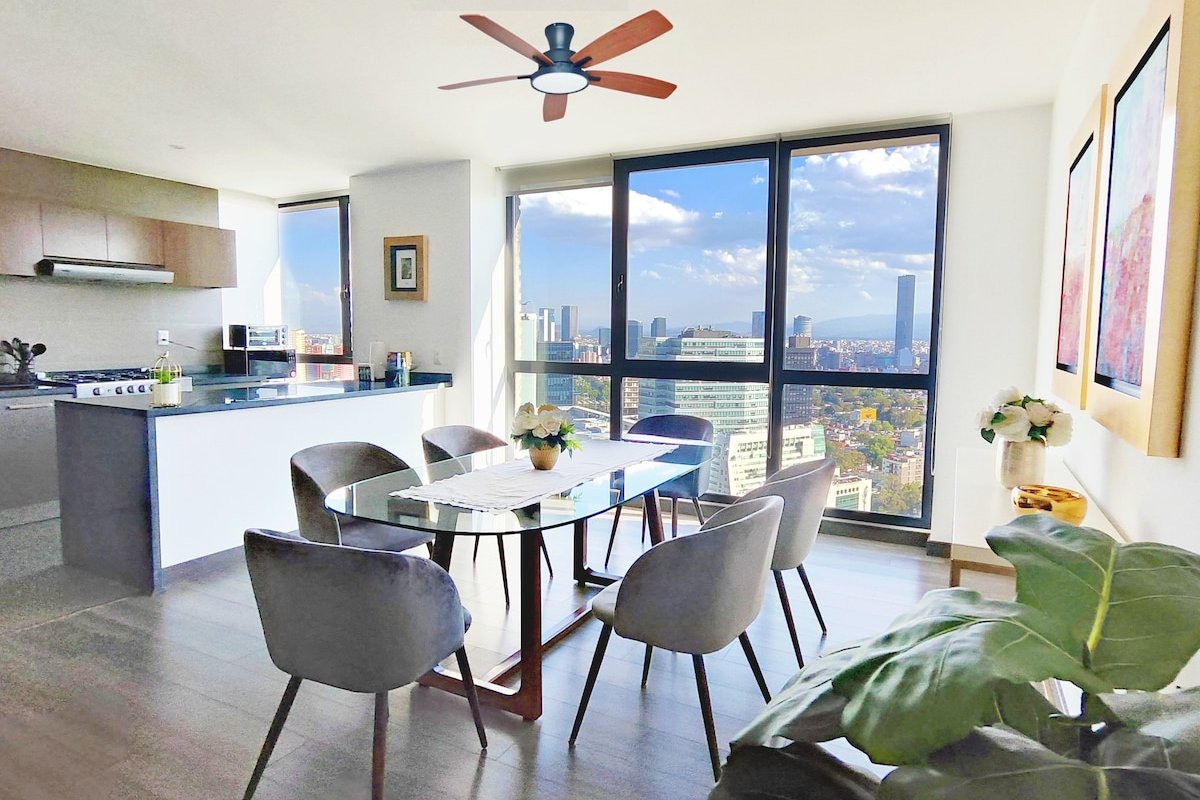 Luxurious & Amazing View+King Bed+Pool – 3 Br 2 Bt gallery image 3