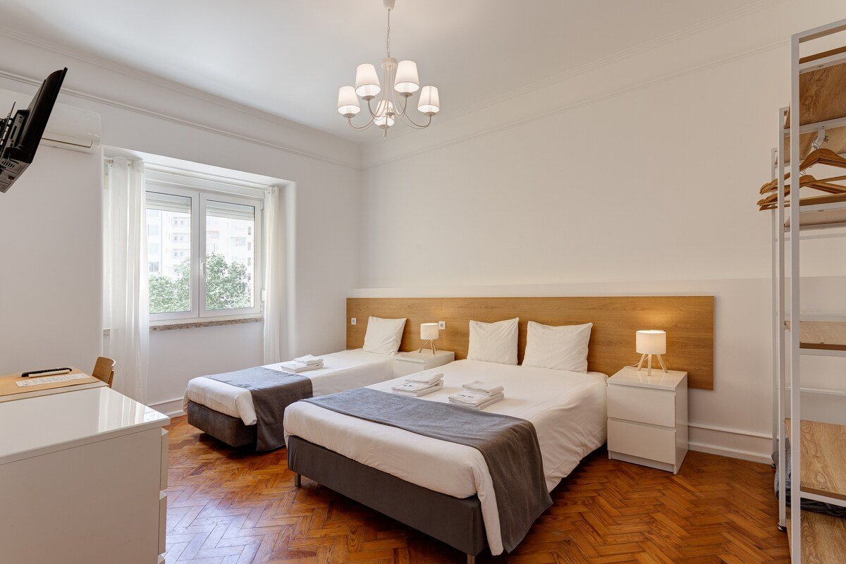 Home Out 4E – Apartment at City Center w/Parking gallery image 4