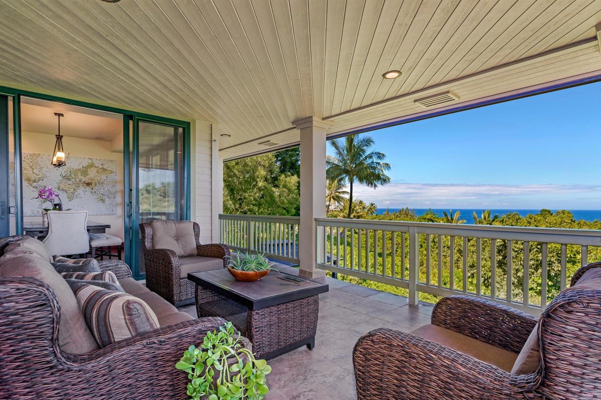 Family house near Hanalei with ocean views