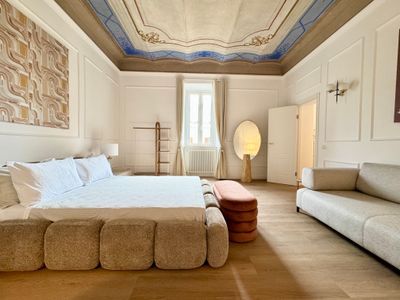 Historical Designer Apartment by the Colosseum