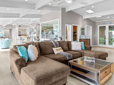 Wine Down – Ultimate Captiva Vacation!