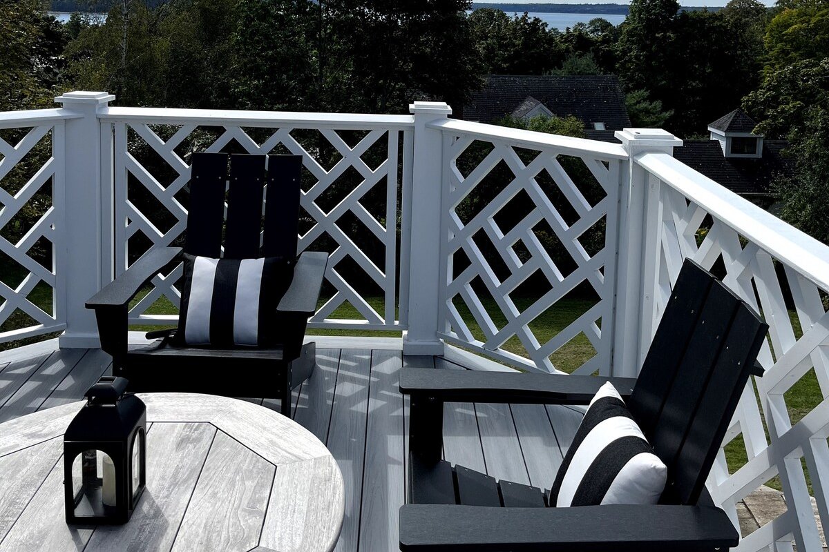 1830s Cory Cottage – Historic Stay w/ Ocean Views gallery image 3