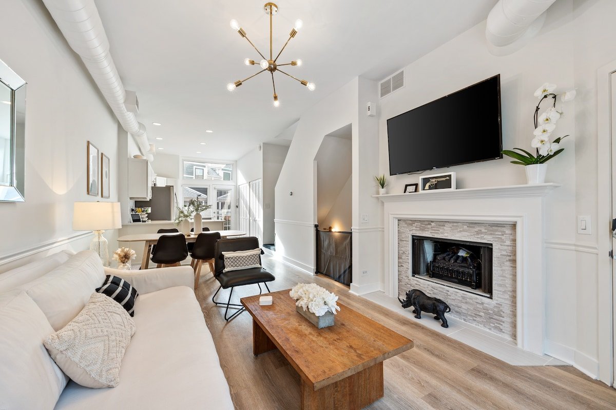 Chicago Lakeview Townhouse gallery image 2