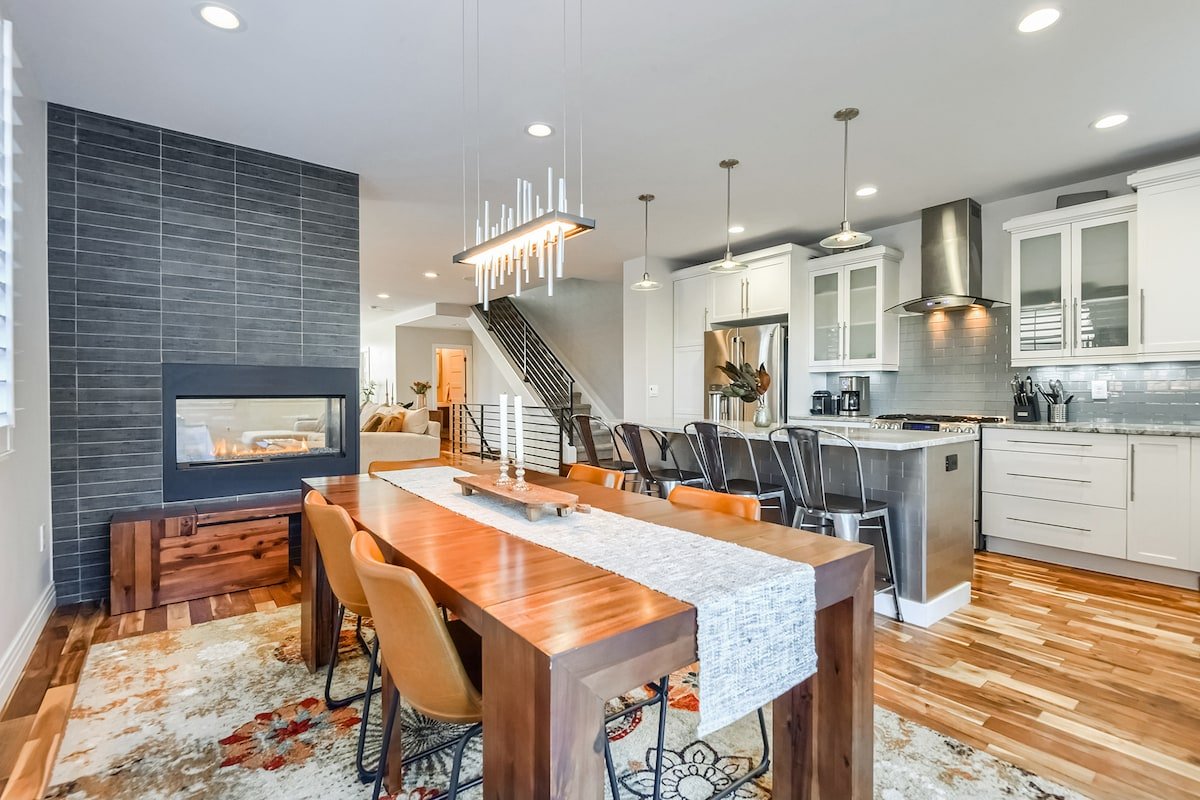 Stunning & Spacious 3-bed home – Heart of Lohi gallery image 2