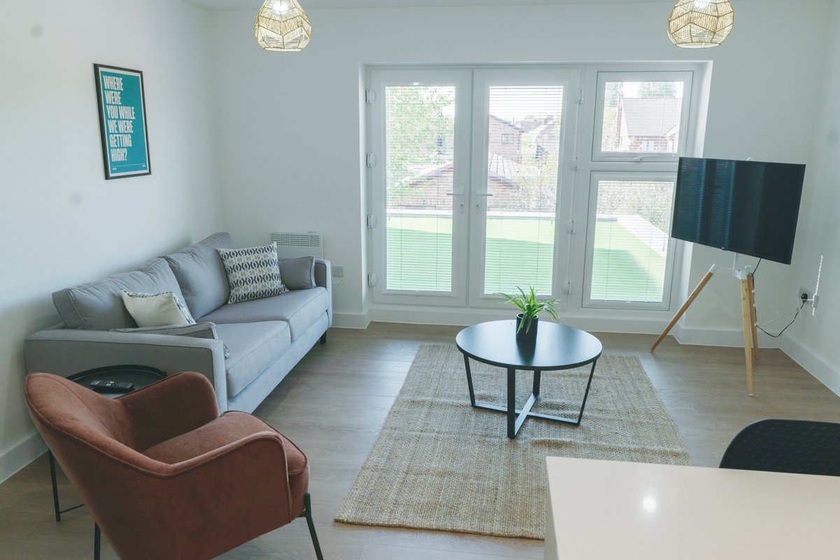 Luxury Manchester Apartment – Blue