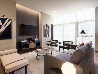 ROMA Exceptional 2BR/2BA Ste for Live/Work,6 pax