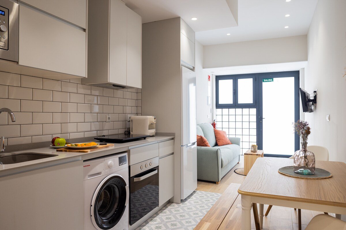 The Serreria Rooms IV by Florit Flats gallery image 3