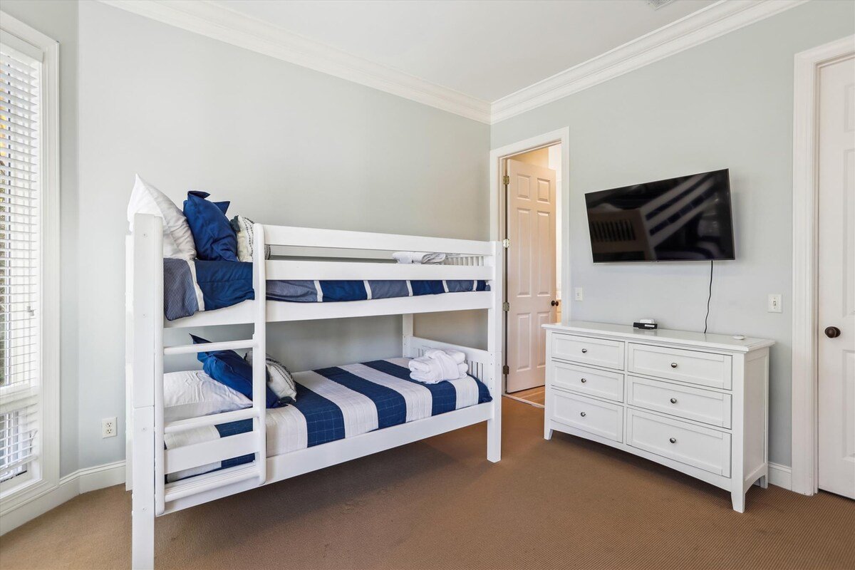 4 Brigantine, Pickleball, Large Pool, Free Golf gallery image 4