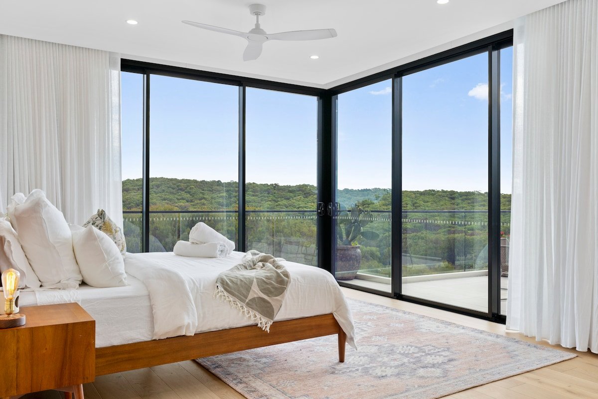 Luxury House in the Noosa National Park gallery image 2