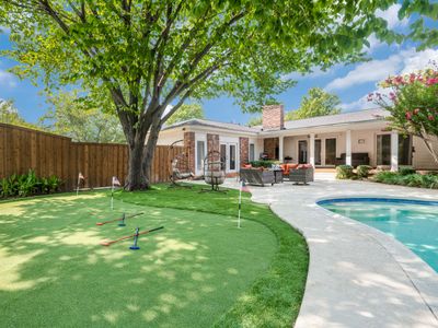 Heated Pool, Golf & Poker Room