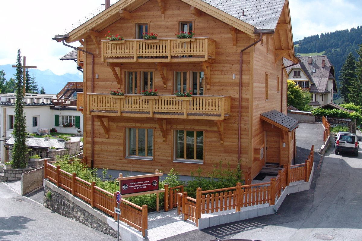 Chalet Balthazar 3 – Central Villars, Garden ★★★★★