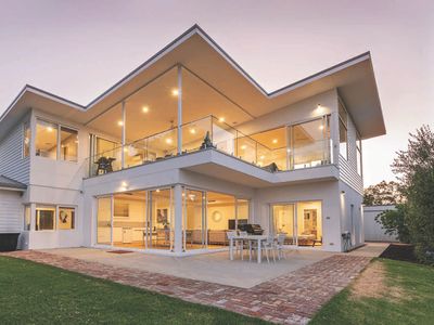 Stunning coastal home 5 bed amazing ocean views