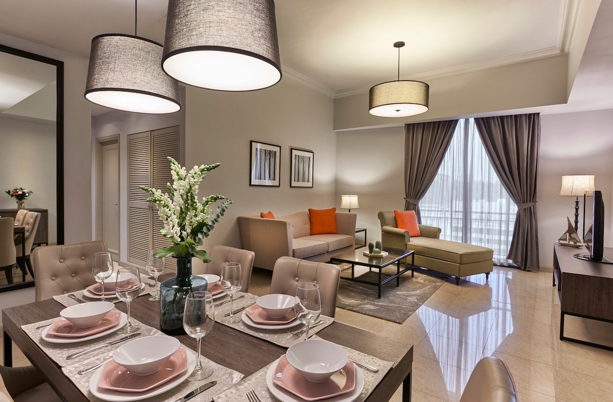 Spacious 3BR Deluxe Apartment in Orchard gallery image 2