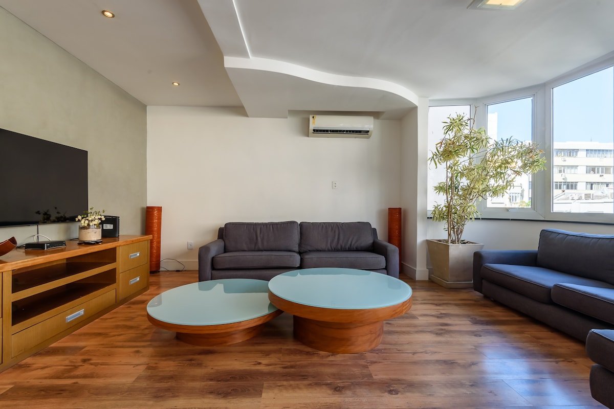 4 bedroom, 5 bathroom Penthouse, large terrace gallery image 3