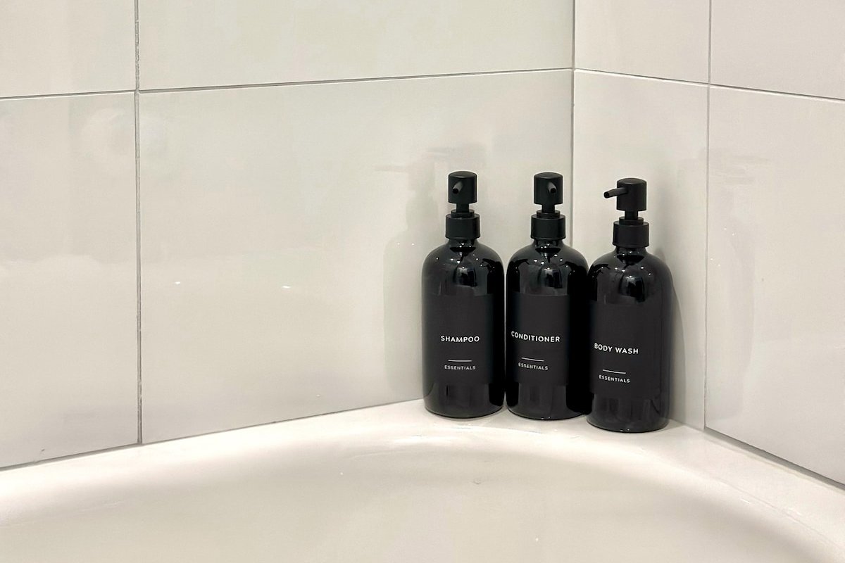 Marché Suite | The Aria Two Bed gallery image 5