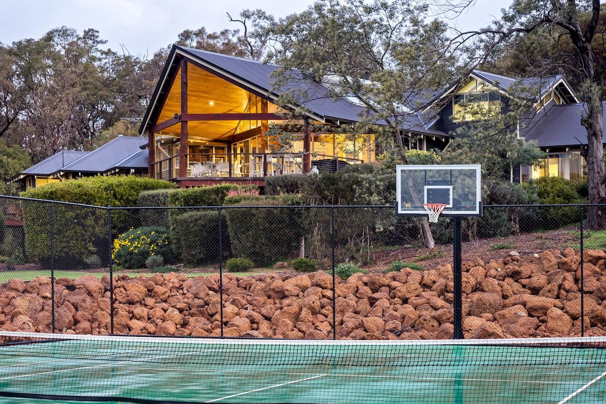 Views Of The Bay—A Tranquil Bushland Escape gallery image 5