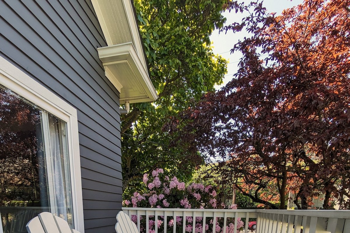 Queen Anne Home near Seattle Center, Downtown, SLU gallery image 4