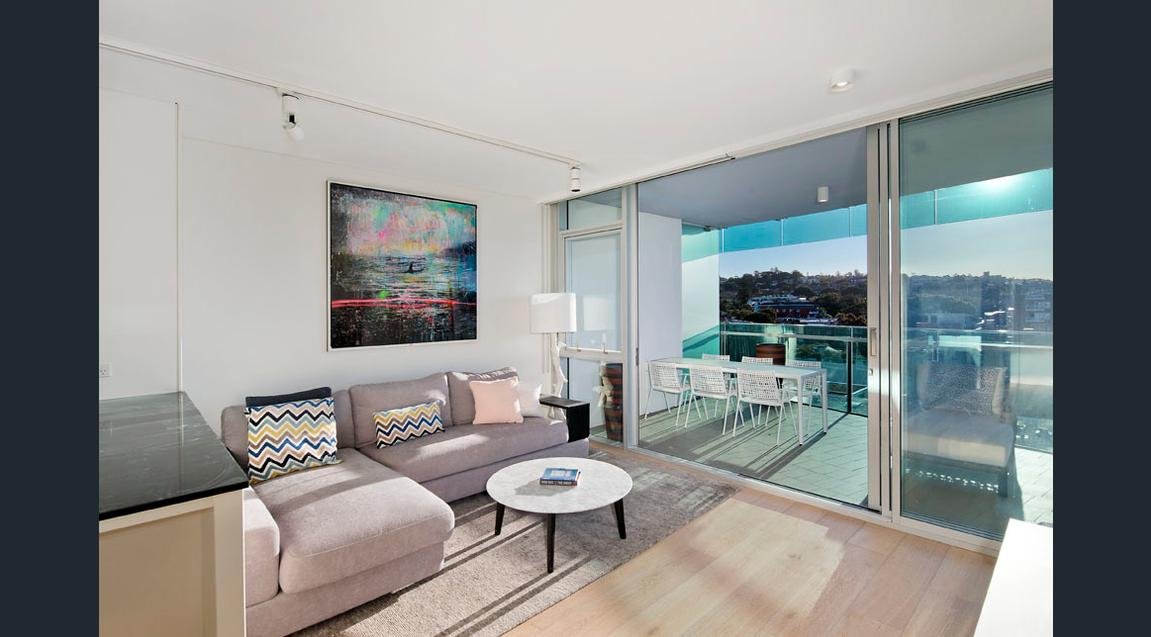 STUNNING LUXURY APT. BONDI BEACH – SPA/GYM/POOL gallery image 3