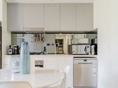 Stunning 2 bed Parramatta |Gym|Free Parking