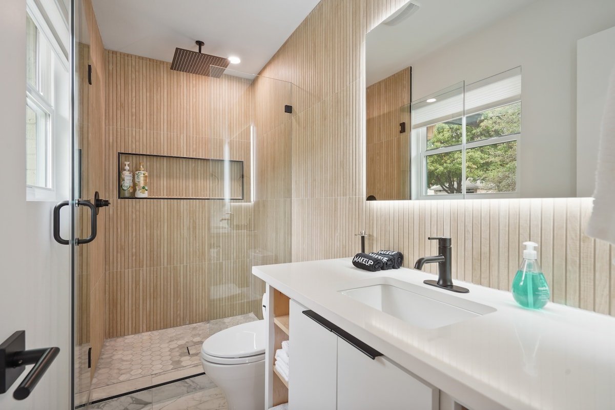 2 House Compound! 7Bedroom – PingPong – Yard Games gallery image 5