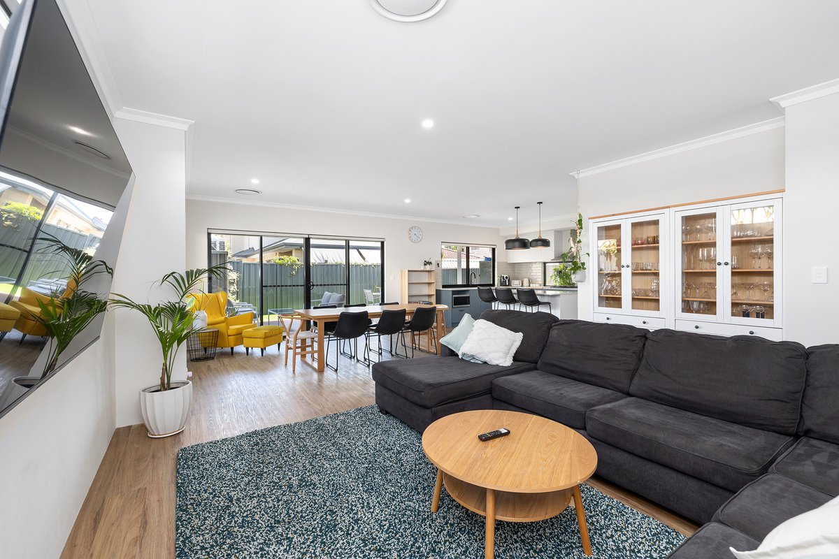 Family Friendly Close 2 Airport, Optus, Crown&City