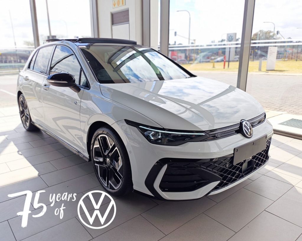 VOLKSWAGEN GOLF 1.4 TSI R-LINE + TIPTRONIC for Sale in South Africa