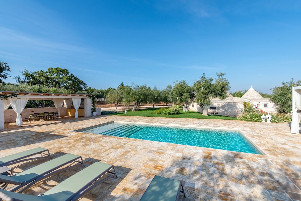 Trulli Vecchia Corte gallery image 2