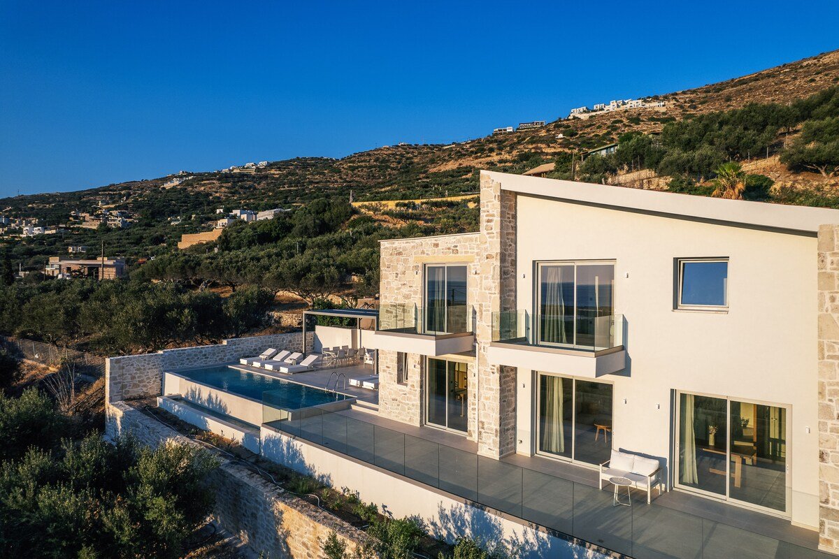 Petras Brand new 3BD Villa gallery image 5