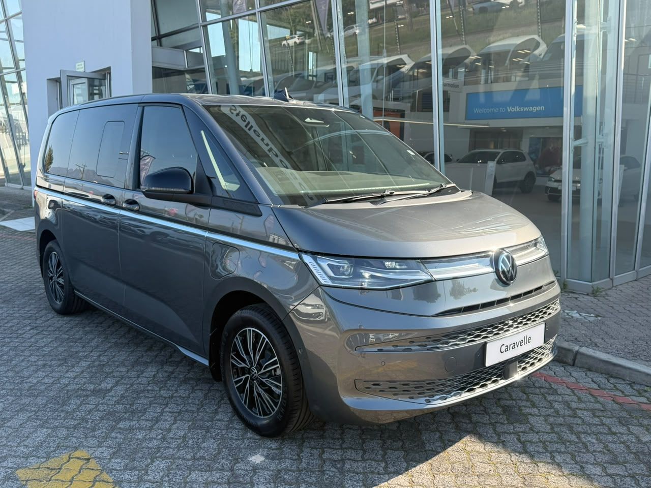 VOLKSWAGEN T7  CARAVELLE STYLE DSG 4MOT for Sale in South Africa
