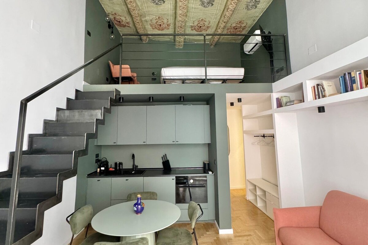 Alma de Chiaja – Prestigious Duplex with balconies gallery image 2