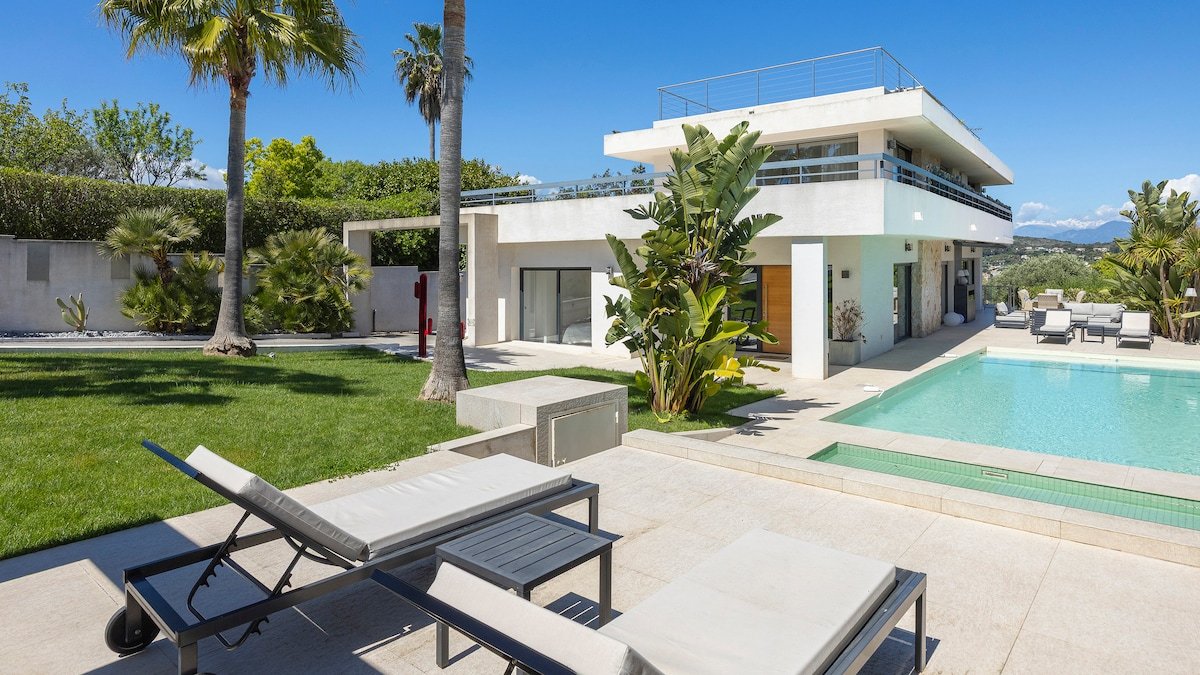 Superbe villa contemporaine de 5 chambres