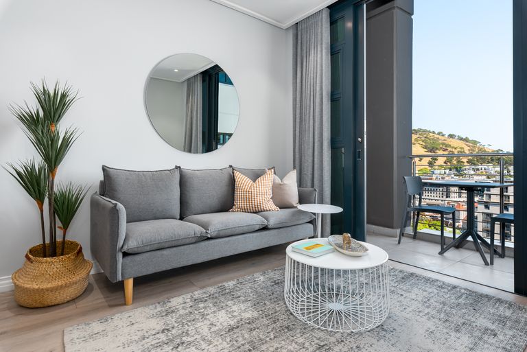 Bree Lush Apartment featured image