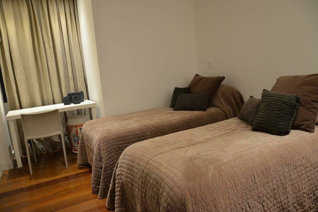 Barra Penthouse with jacuzzi and scenic view 280m² gallery image 5