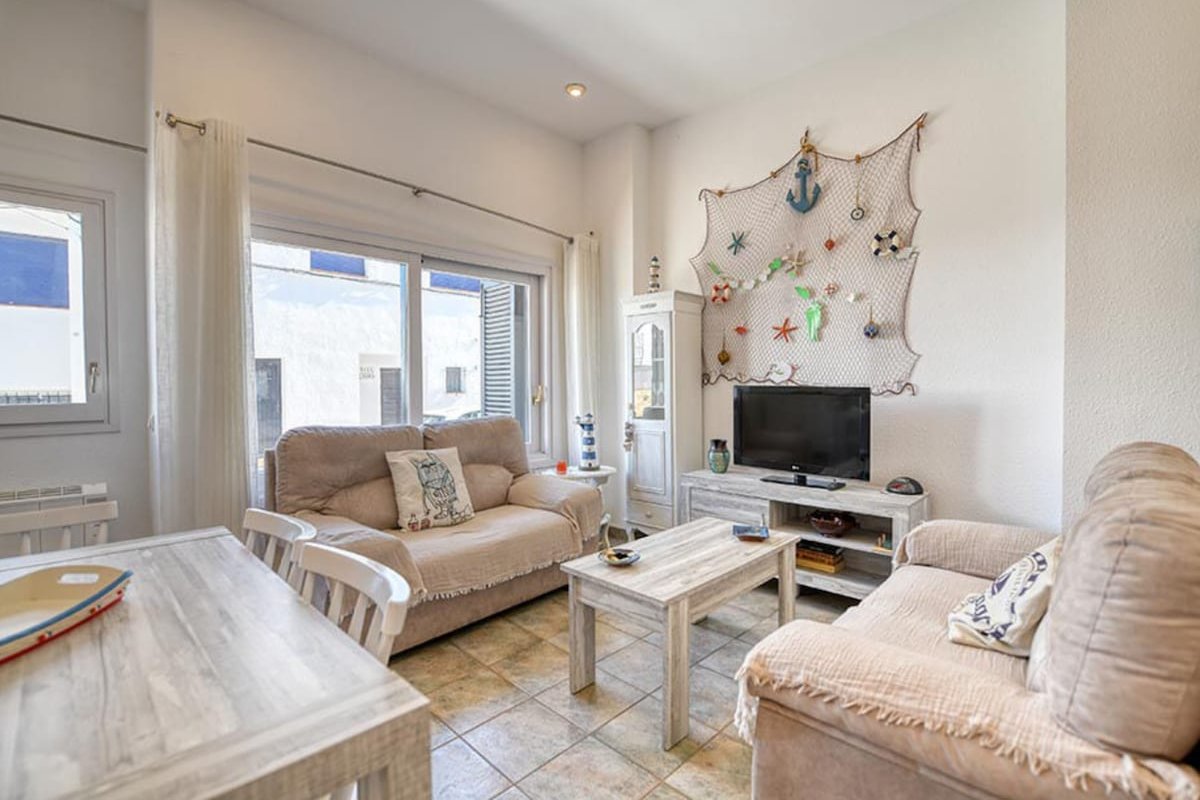 Apartamento en el centro con jardín y garaje gallery image 3