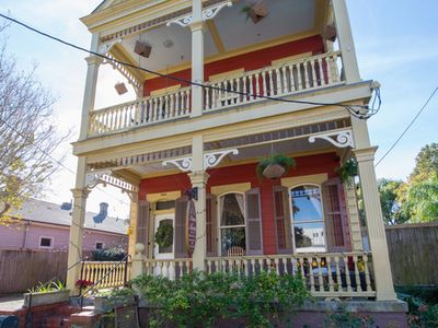 Macarty House: 8 Bedroom Resort with Pool!