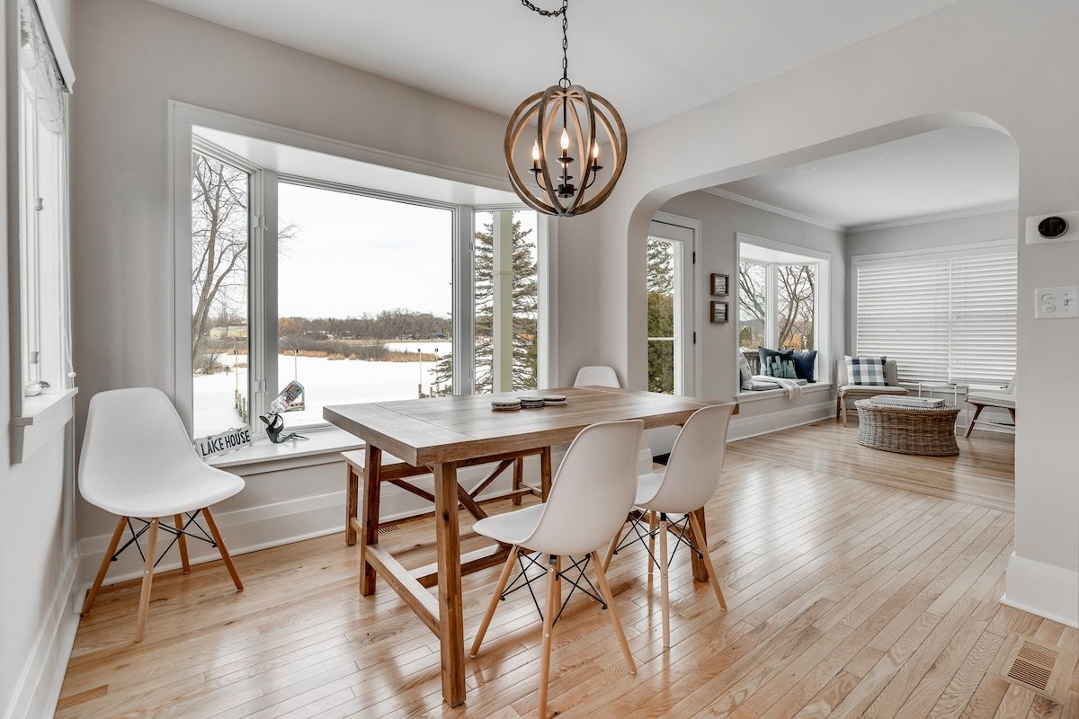 MINNeSTAY* Lakefront Cottage I Waterfront gallery image 5