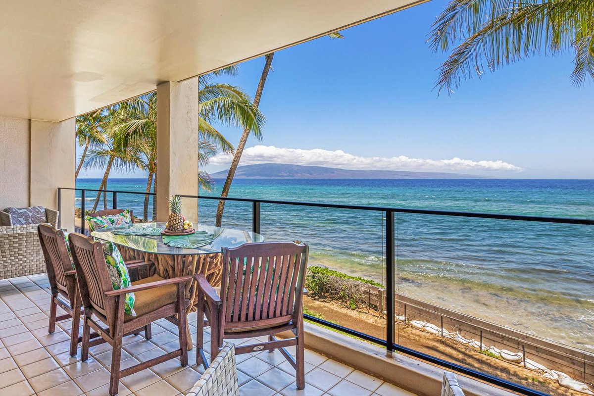 Dream Location Oceanfront Mahana 209 2BD