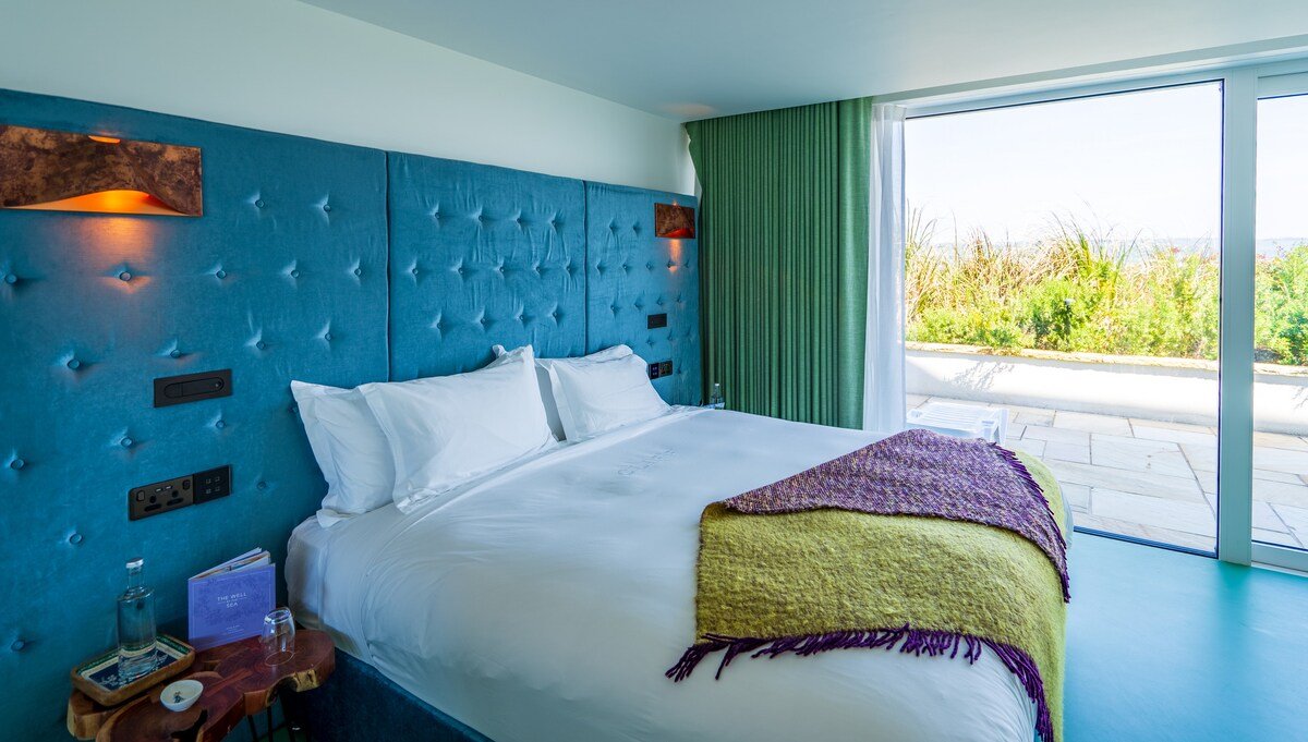 The CLIFF Beach House, Ardmore gallery image 2