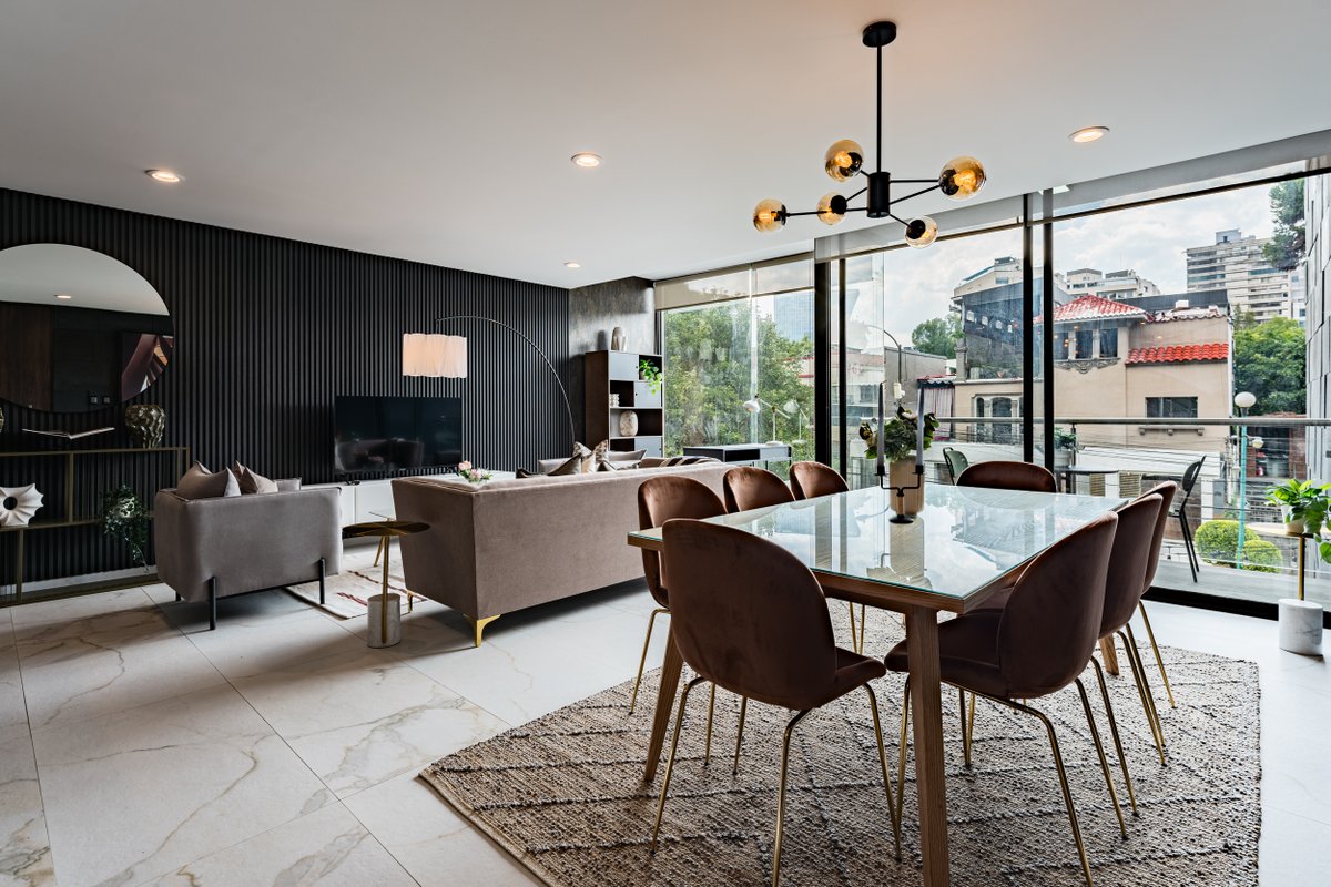 Two Apartments in Prime Location w/ Balcony