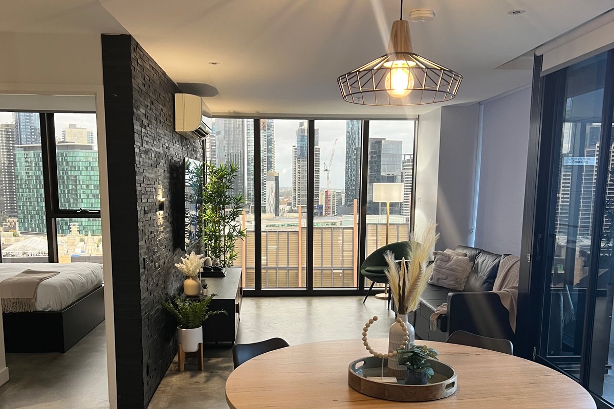 Melbourne Hot Spot – Lovely 2 Bedroom apartment
