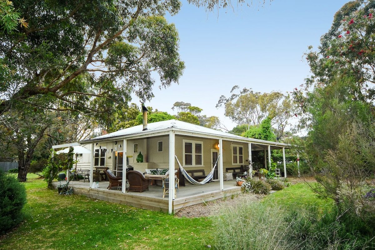 Kia-Ora Cottage gallery image 2