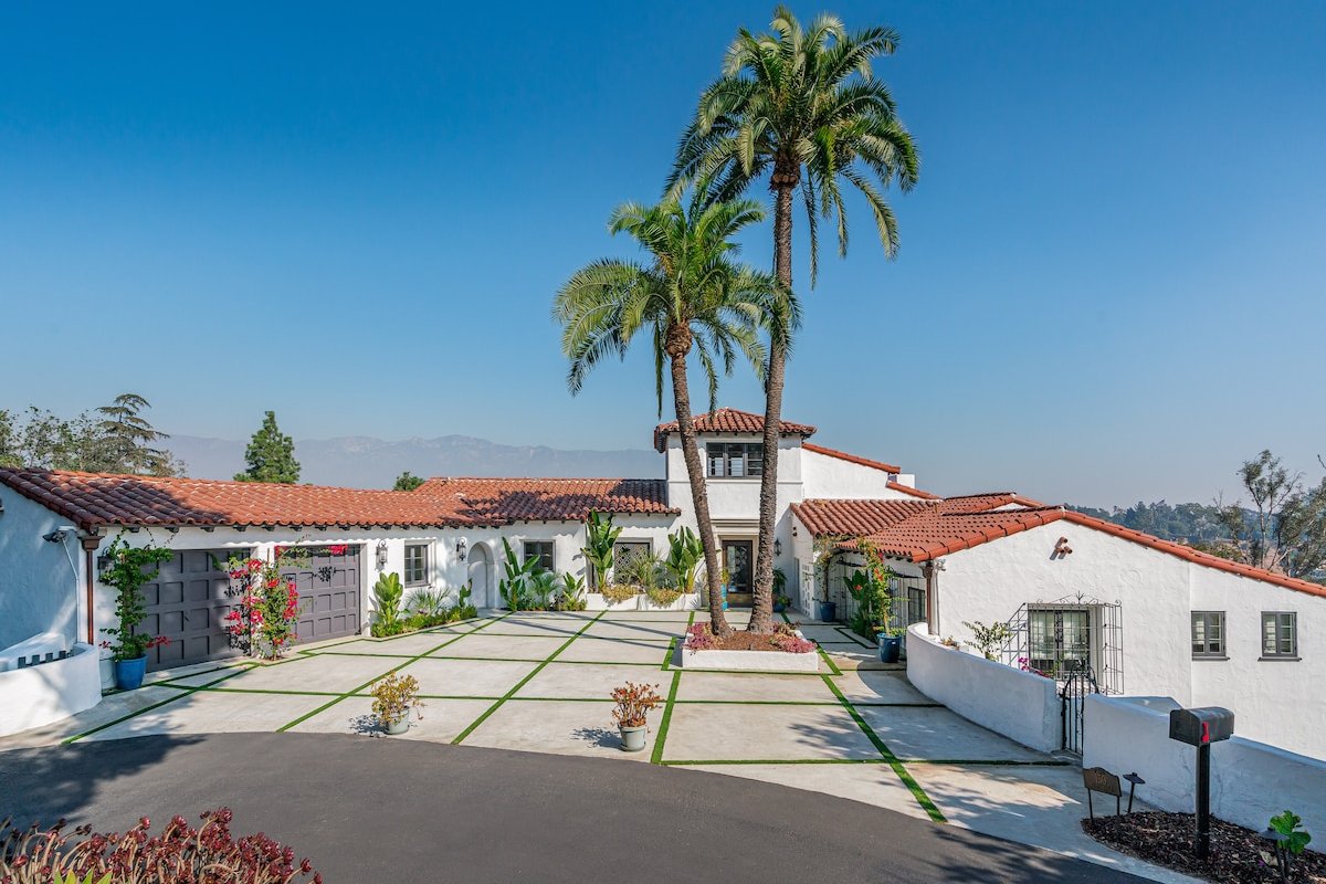 Historic Spanish Retreat – Rose Bowl! gallery image 2